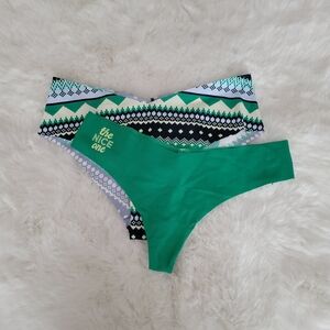 💚AERIE 2-PACK NO SHOW THONG AND CHEEKY SIZE M